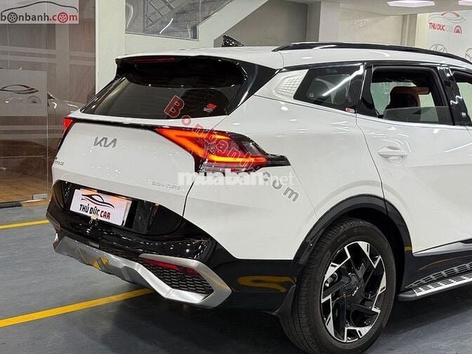 Kia Sportage Signature 1.6T AWD 2022 - 880 Triệu