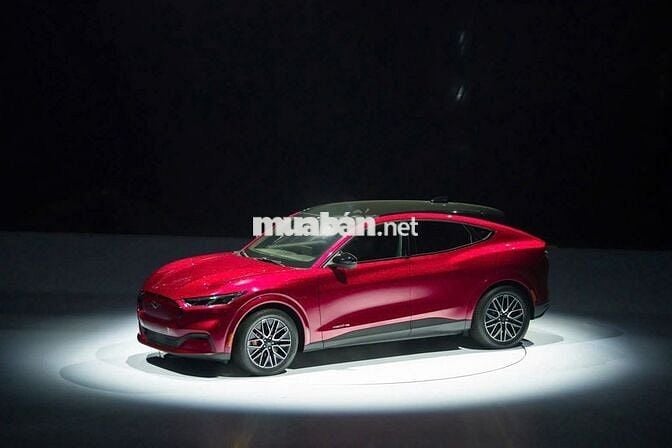 Ford Mustang Mach E 2026