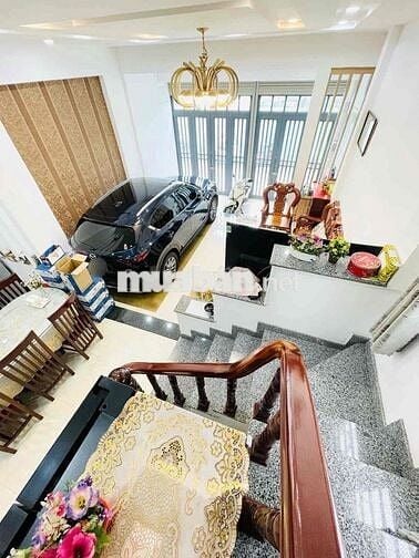 🌈💥BÁN NHÀ MT HẺM Ô TÔ - 3 TẦNG MỚI ĐẸP - 61m2(5.5m x 11m) SHR