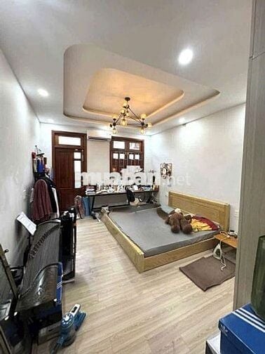 Nhà đường BÌNH LONG [4x16, lững, 2 lầu, 4pn, 4toilet] 12tr/tháng