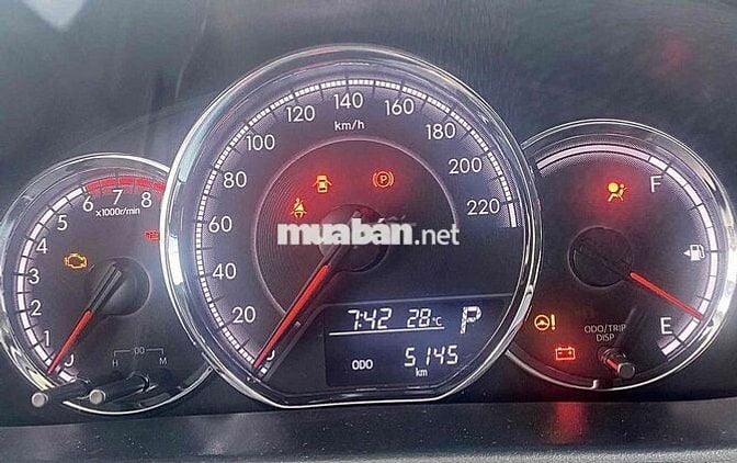 Toyota Vios 2025 E CVT - XE LƯỚT 5.121 km
