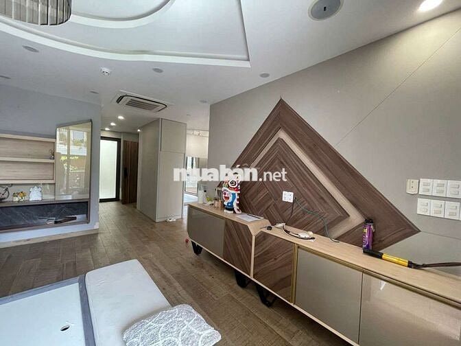 🧊🧊BIỆT THỰ SANG TRỌNG TÊN LỬA💥10x20m 3 Tầng HỒ CÁ COI🌈🌈