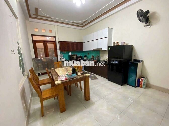 Nhà cho thuê Lê Văn Quới, BT (3PN 4WC) hẻm 8m xe hơi vô nhà, vô ở ngay