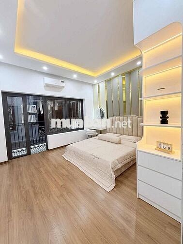 GIẢM 300TR! Xuân Thủy_35m2_6 Tầng_Thang Máy_ Nhà Mới Keng_50m ra Phố!