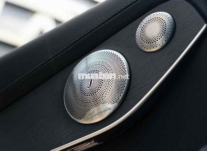 LONG ANH AUTO về Mercedes C300 AMG 2019