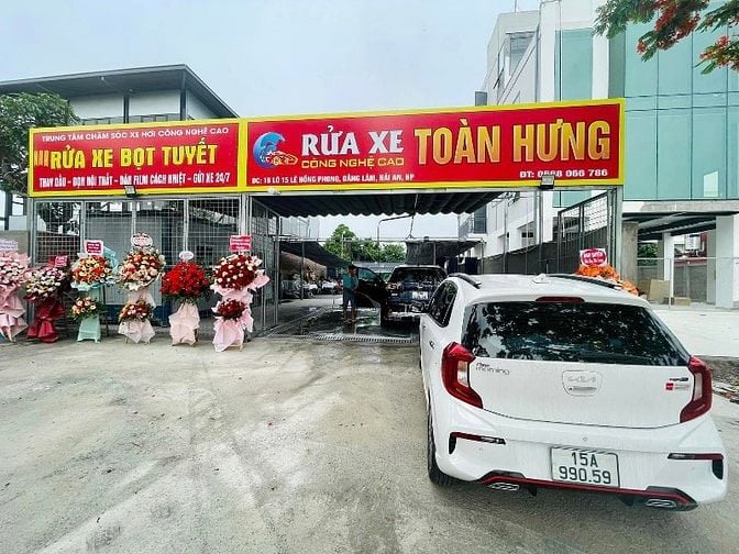 Rửa xe Toàn Hưng -  Tuyển 02 nam thợ phụ rửa xe tại số 15 Lê Hồng Phon