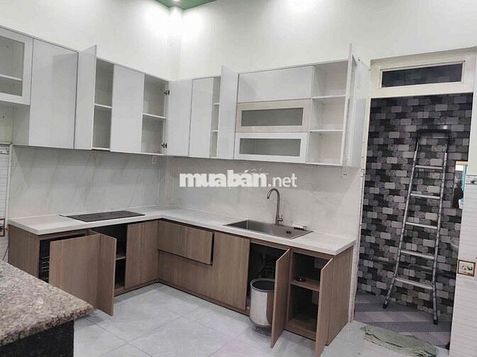 Trệt 2 lầu 4*15; 4pn đg 6m full nội thất