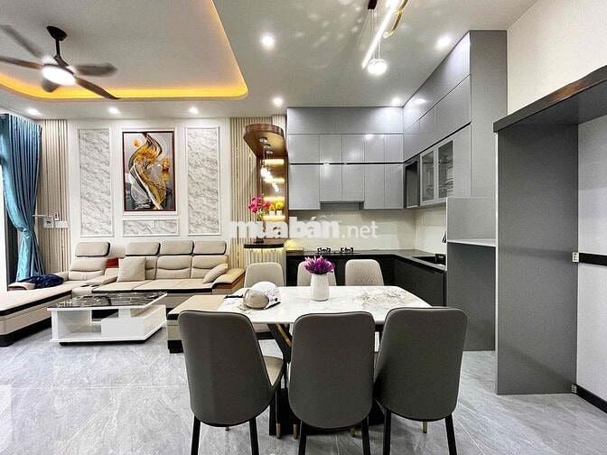 Bán Nhà Hoàn Công Gần Chợ Mỹ Hạnh Nam