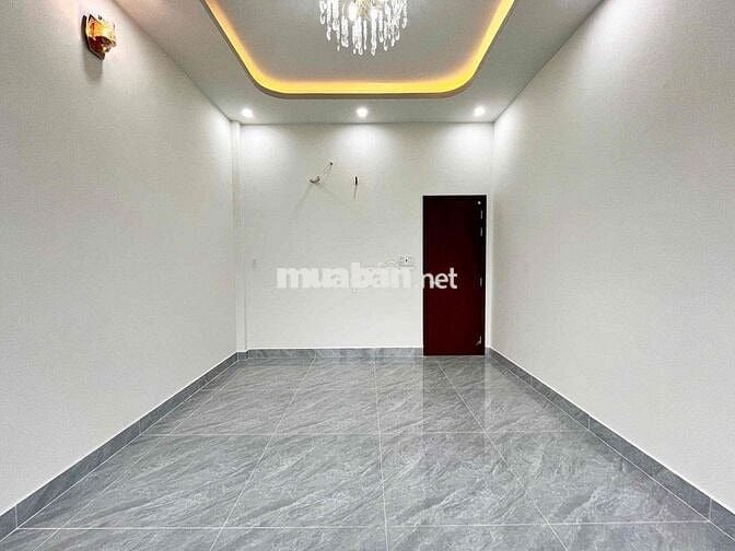 Bán Nhà Hoàn Công Gần Chợ Mỹ Hạnh Nam