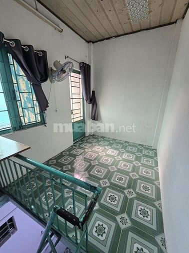 Cho thuê phòng trọ riêng biệt, có gác, ban công
