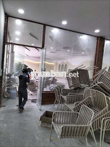 Hạ quyết tâm 4,5 tỷ từ 29, 5 xuống còn 24,8ty a chị phải nhanh ạ