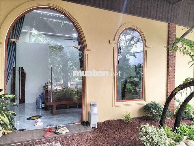 Hạ quyết tâm 4,5 tỷ từ 29, 5 xuống còn 24,8ty a chị phải nhanh ạ
