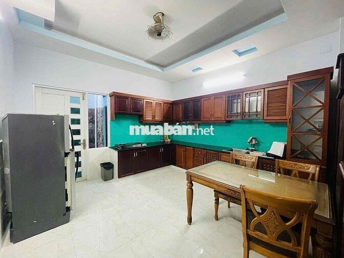 Nhà MT Hẻm Kinh Doanh Nguyễn Tư Giản 105m2 5PN 5WC 17tr