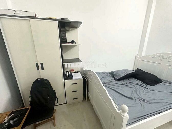 PHÒNG TRỌ 20M2 CỬA SỔ TRỜI - KHOÁ VÂN TAY TÂN BÌNH NGAY CHỢ HHT