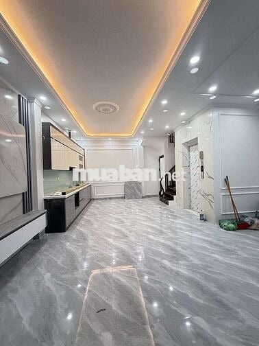 NGỌC HỒI – 42m² – Mặt tiền 6m - 2 mặt ngõ thoáng – 5 tầng thang máy