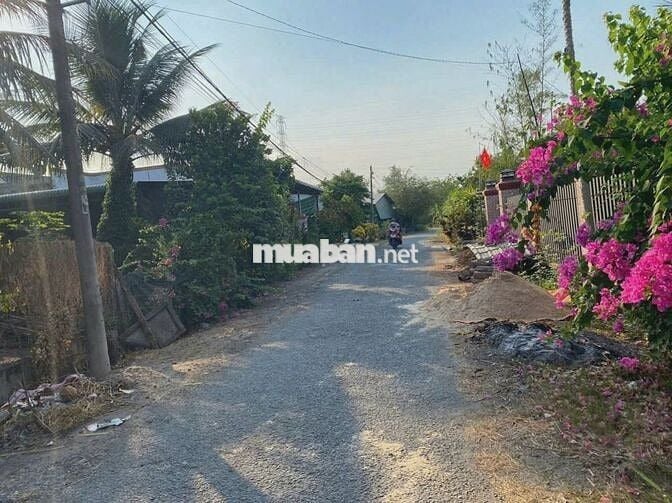 Bán đất Trung Lập Hạ : 147.2m2 (7x18) - thổ cư 134,9m2 . Giá 555 triệu