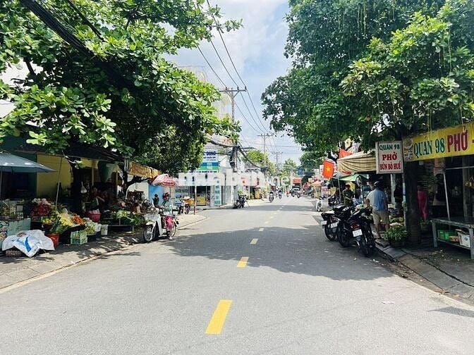 NHÀ MẶT TIỀN KINH DOANH TẤP NẬP_CÁCH ĐH CẢNH SÁT 200M_NGANG 5M_TN CAO