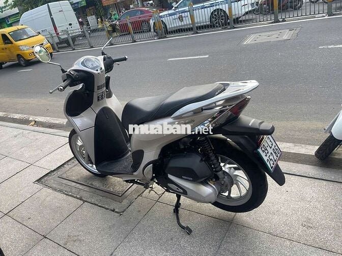 Honda SH mode 2022 mới 90% Bstp chính chủ