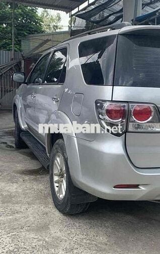 Toyota Fortuner 2014 8 chỗ