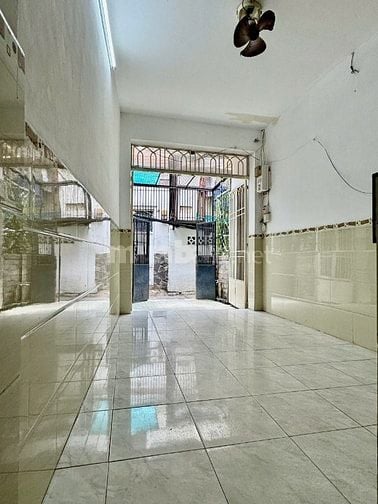 Bán nhà hẻm 11/9 Trần Văn Đang, ngay Ga Sài Gòn 
