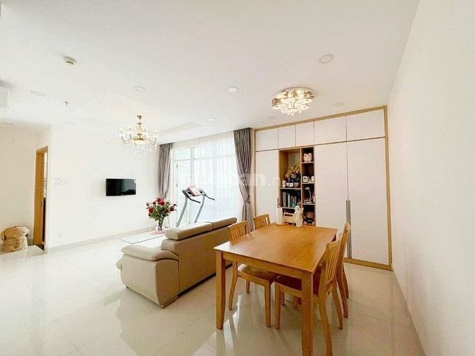 chung cư Ruby,Tân Bình rộng 90m2, 2p ngủ, NTCC giá 10,5tr
