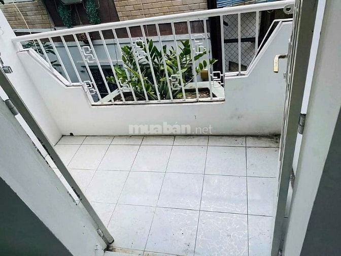 Bán nhà hẻm 11/9 Trần Văn Đang, ngay Ga Sài Gòn 