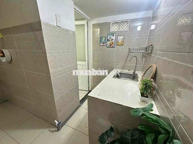 Cho thuê căn hộ ngag Phạm văn đồng