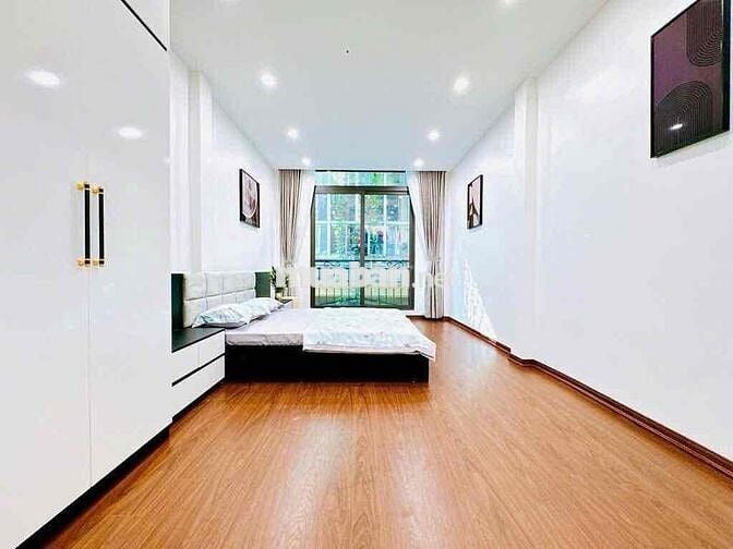 Bán nhà phố Khương Trung- Ở ngay- Gần ô tô- 2 thoáng- 35m2- 7.98 tỷ