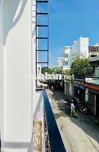 Nhà mặt tiền 2pn2wc 30m2 đường số 9 P9