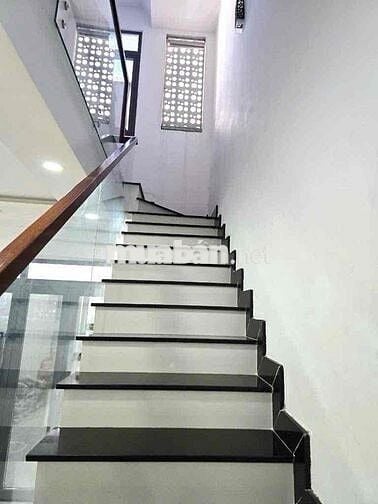 BÁN NHÀ HẺM XE HƠI TRÂN BÌNH TRỌNG, 4TẦNG ĐÚC BÊ TÔNG CÔT THÉP