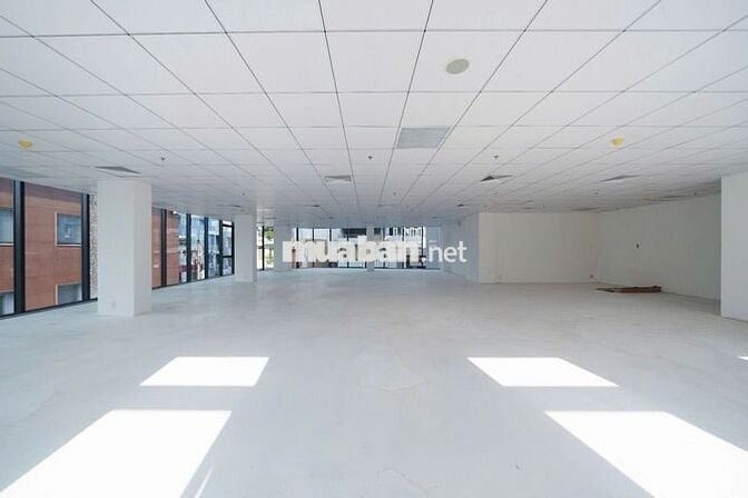 CHO THUÊ SÀN VĂN PHÒNG TẠI QUẬN PHÚ NHUẬN , 200M2 , GIÁ CHỈ 39TR/
