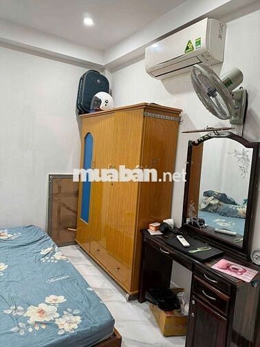 Kiệt nguyễn công hãng chủ bán gấp