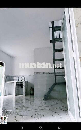 Bán nhà 18m2 mới đẹp 1 trệt 1 lầu hẻm c11 Phạm Hùng gần khu Trung Sơn