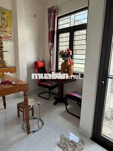 Kiệt nguyễn công hãng chủ bán gấp