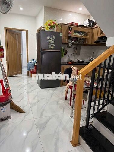 Kiệt nguyễn công hãng chủ bán gấp