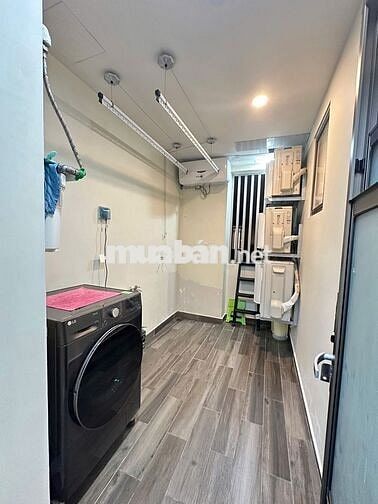 CHO THUE CĂN HỘ M8 MIDTOWN- 82M2- SANG - XỊN- GIÁ CHỐT 32 TRIỆU
