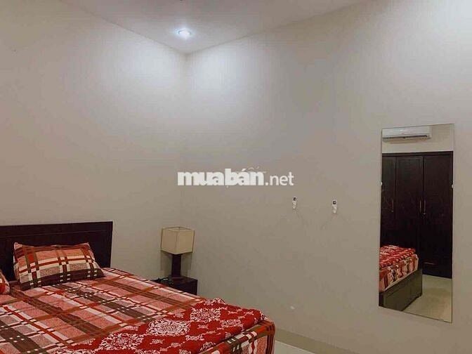 Cho thuê nhà 3 tầng khu bãi tắm Tân Trà full nội thất ,
