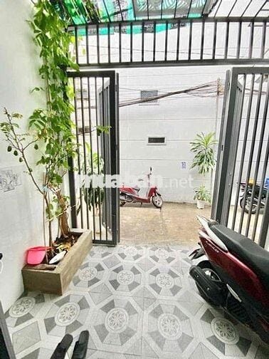 Bán Nhà 2 Tầng Hẻm Khúc Thừa Dụ Nha Trang