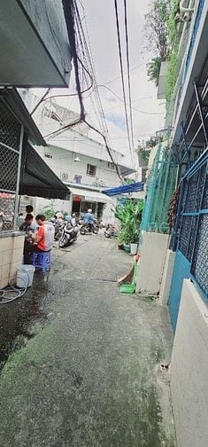 Bán nhà đường lê đại hành p11 Q11,đối diện nhà thi đấu phú thọ