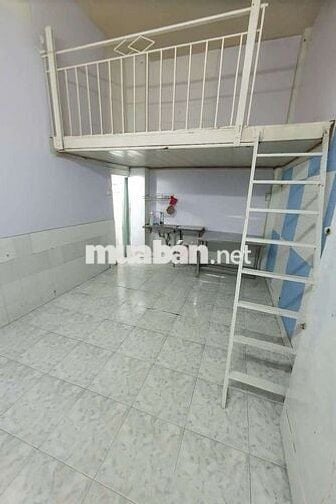 Cho thuê phòng trọ hẻm 350 Huỳnh Tấn Phát đang trống sẵn