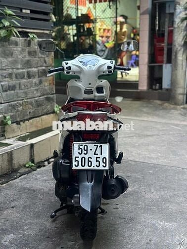 Xe Vision đời 2020 khóa smartkey BSTP chính chủ ký