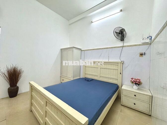 1 phòng ngủ đầy đủ nội thất phòng siêu rộng diện tích  35m2 , nhà mới