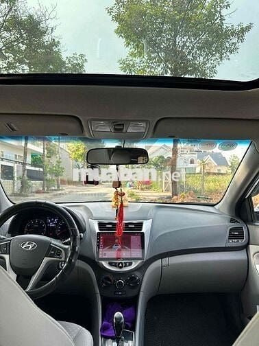 Hyundai Accent 2014 1.4 AT Hatchback - 67000 km