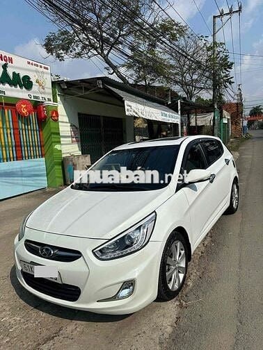 Hyundai Accent 2014 1.4 AT Hatchback - 67000 km