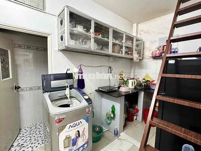 Nhà 1 trệt . 1 lầu . 2PN . 2vS