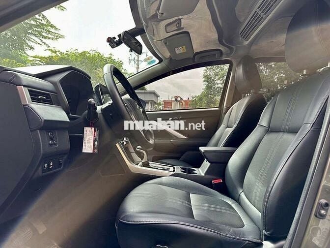 Mitsubishi xpander cross 2024 - odo 45000 km