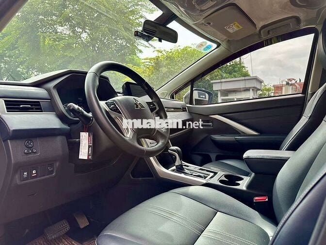 Mitsubishi xpander cross 2024 - odo 45000 km