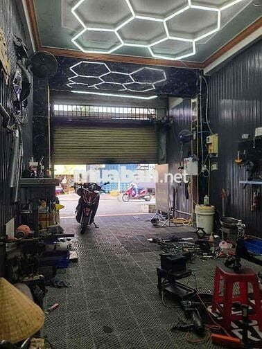 MẶT TIỀN KINH DOANH 4X20 VỊ TRÍ VÀNG NẰM NGAY TRUNG TÂM CHỢ CỰC ĐẸP