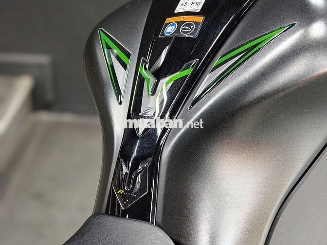 Z1000R 2025 CHẠY LƯỚT CHỈ CHỈ 1415KM