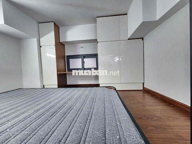 Trống sẵn Duplex lót gạch sáng tại Đinh Bộ Lĩnh gần Ngã Tư Hàng Xanh